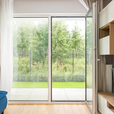 Wlochy Rownolegla Chic By Bookinghost Warsaw