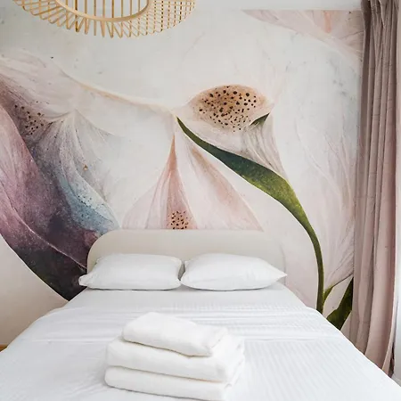 Wlochy Rownolegla Chic By Bookinghost * 바르샤바