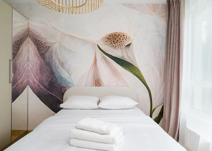 Wlochy Rownolegla Chic By Bookinghost * وارسو