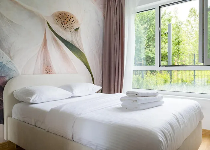 Wlochy Rownolegla Chic By Bookinghost * وارسو