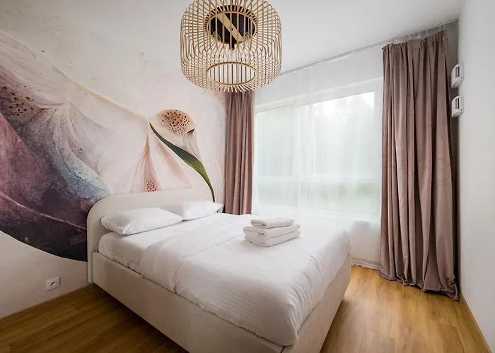 Wlochy Rownolegla Chic By Bookinghost Warszawa